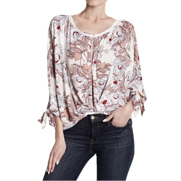 Free People Keepin' On Top Blouse Oversized Floral Cropped Ivory Size Small Boho - Picture 1 of 9